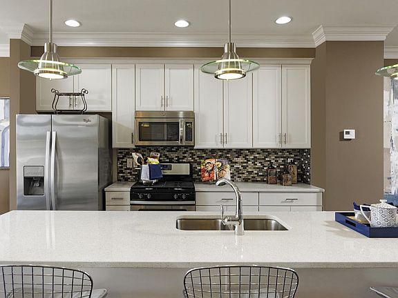 Center Kitchen