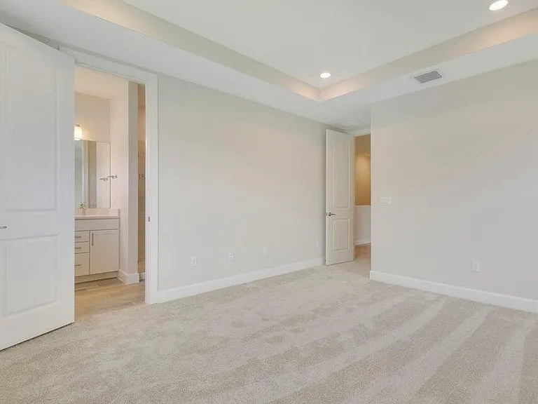 1875 SE Ocean Cove Way — Photo 24