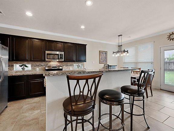 5th image of 6810 Linden Creek Lane