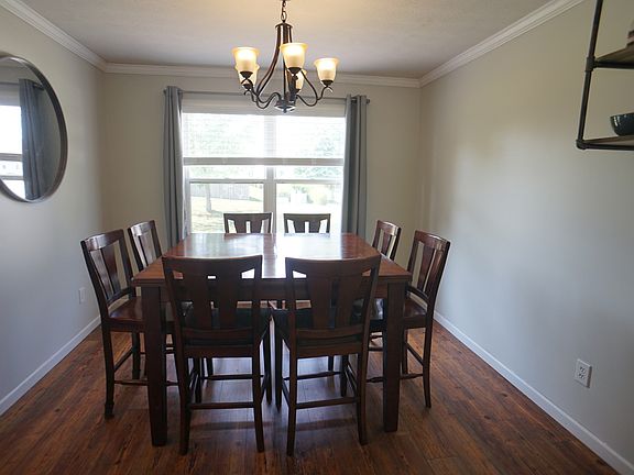 3rd image of 278 Northside Dr