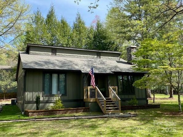 22 Dalonigei Ct, Brevard, NC 28712