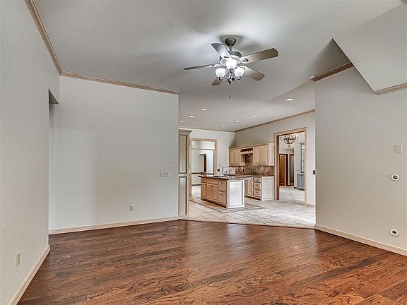 5th image of 3621 Barwick Dr