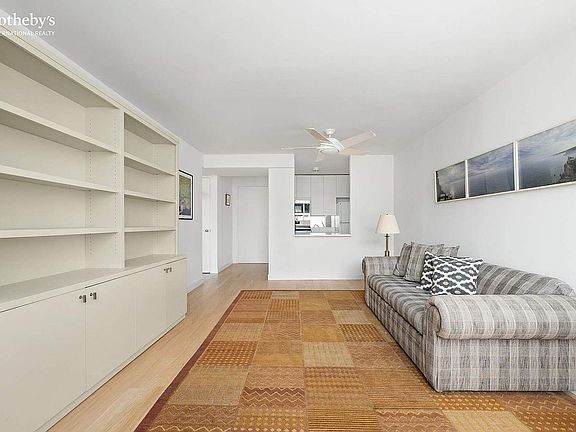 3rd image of 270 W 17th St APT 6I