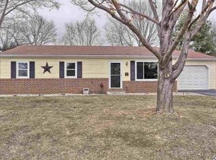 23 Pinetree Dr, Mechanicsburg, PA 17055