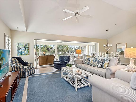 3rd image of 750 Waterford DR #301
