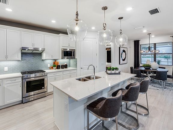 Model Representation Innovative Kitchen, Perfect for Entertaining