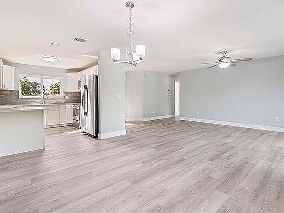 5th image of 6698A Acmar Ct