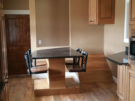 Quartz Dining Table W/Seats