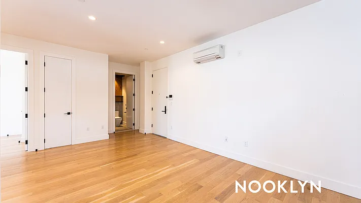 Rented by Nooklyn NYC LLC | media 4