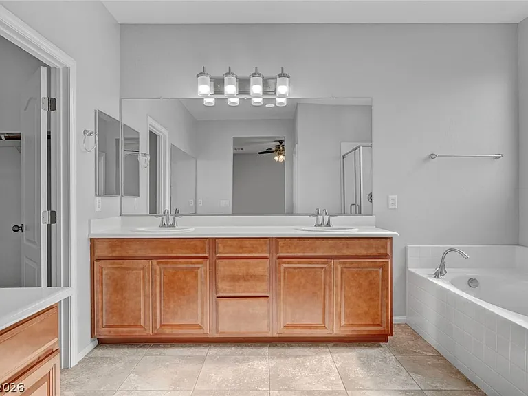10735 Centerville Bay Ct — Photo 33