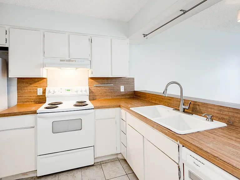 5304 Indio Cv #A — Photo 8