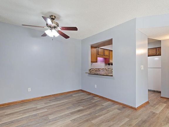 5th image of 9353 Ranchview Ln N