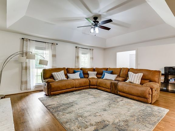 4th image of 6240 River Ridge Dr