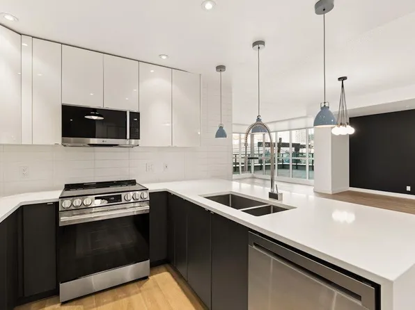 788 W 12th Ave SW #203, Calgary, AB T2R 0H1