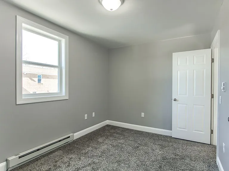 1800 Lehman St — Photo 58