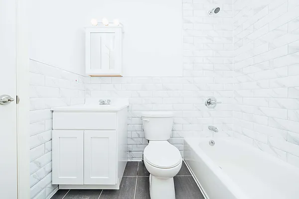 Rented by Nooklyn NYC LLC | media 23