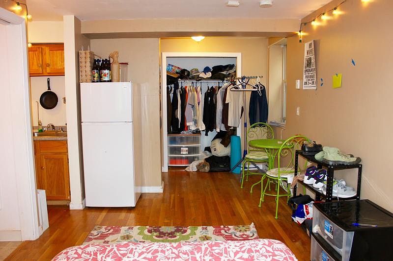 2nd image of 879 Beacon St #Jc3