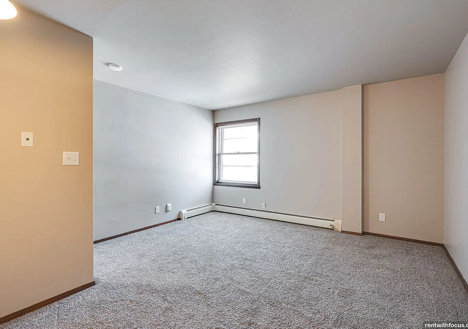 518/524 Isabella — Photo 4