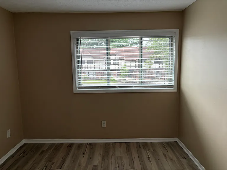 1189 Ashborough Dr SE #D — Photo 33