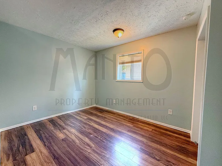 3642 W Wellesley Ave — Photo 11