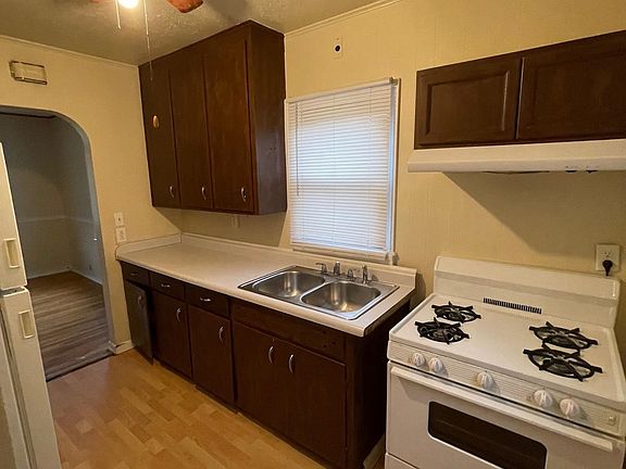 5th image of 3134 Arline Ave