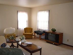 3rd image of 14501 Beacon Ave