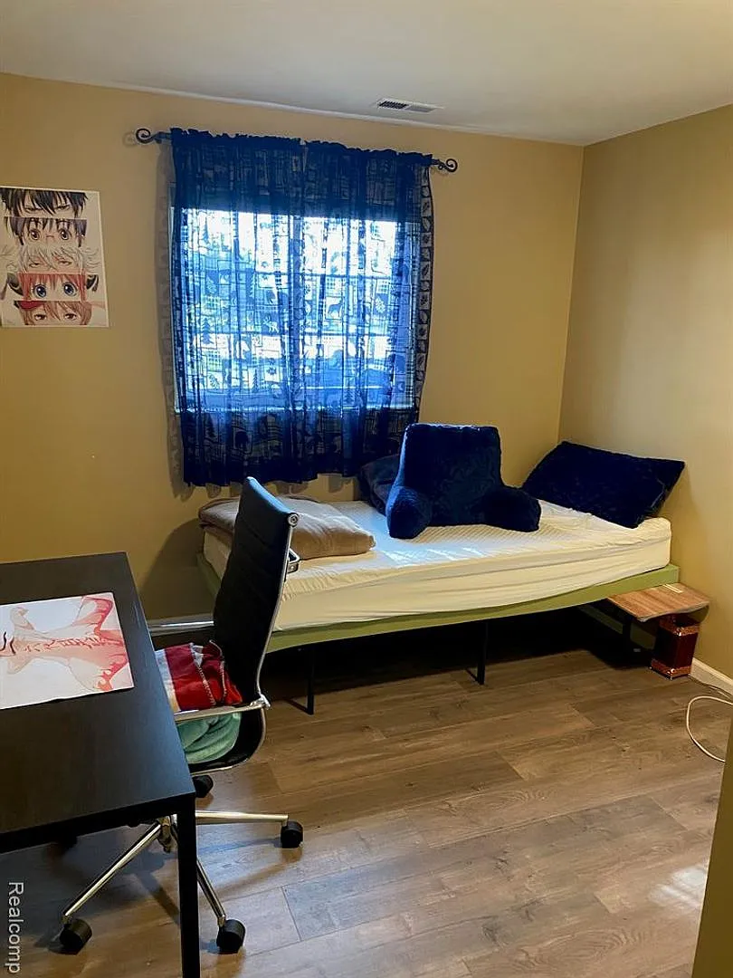 Charming Rochester Condo — Photo 4