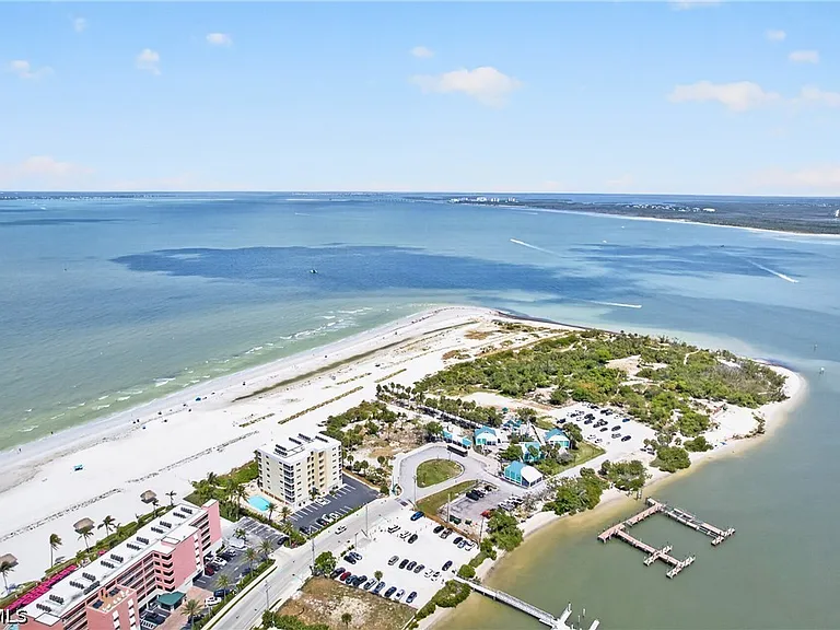 100 Estero Blvd #433 — Photo 36
