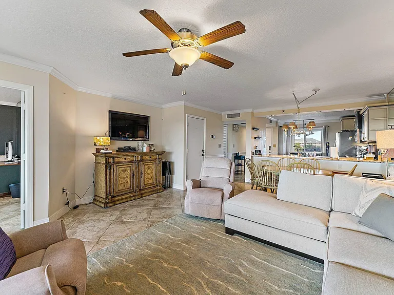 275 Palm Ave #C402 — Photo 17