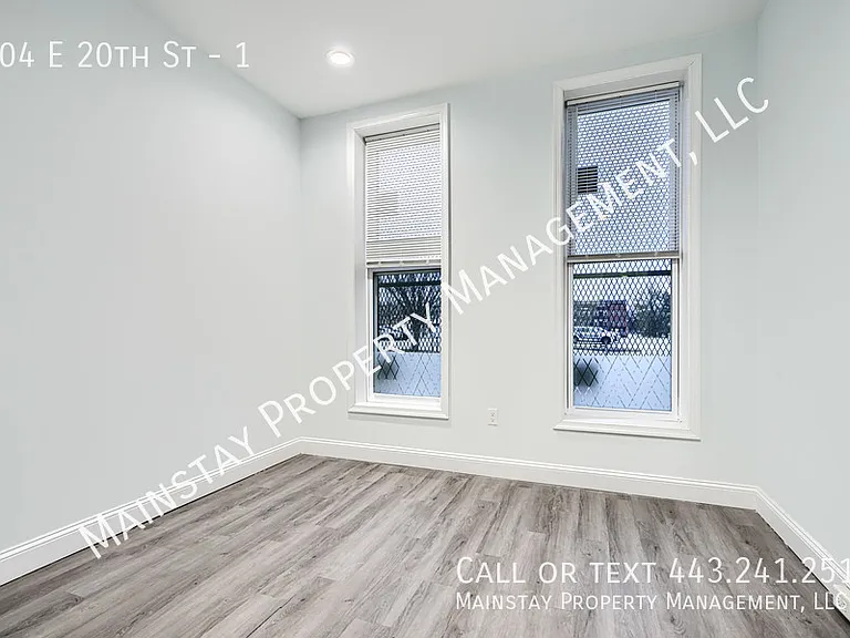 104 E 20th St #1 — Photo 16