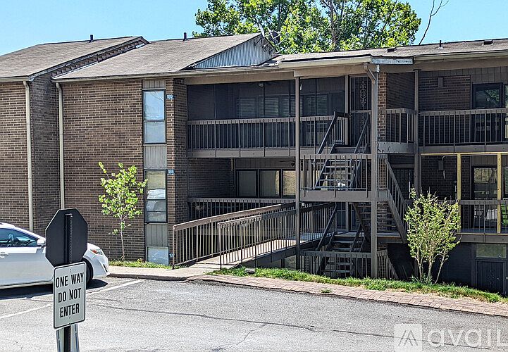 1st image of 189 Berlin Dr