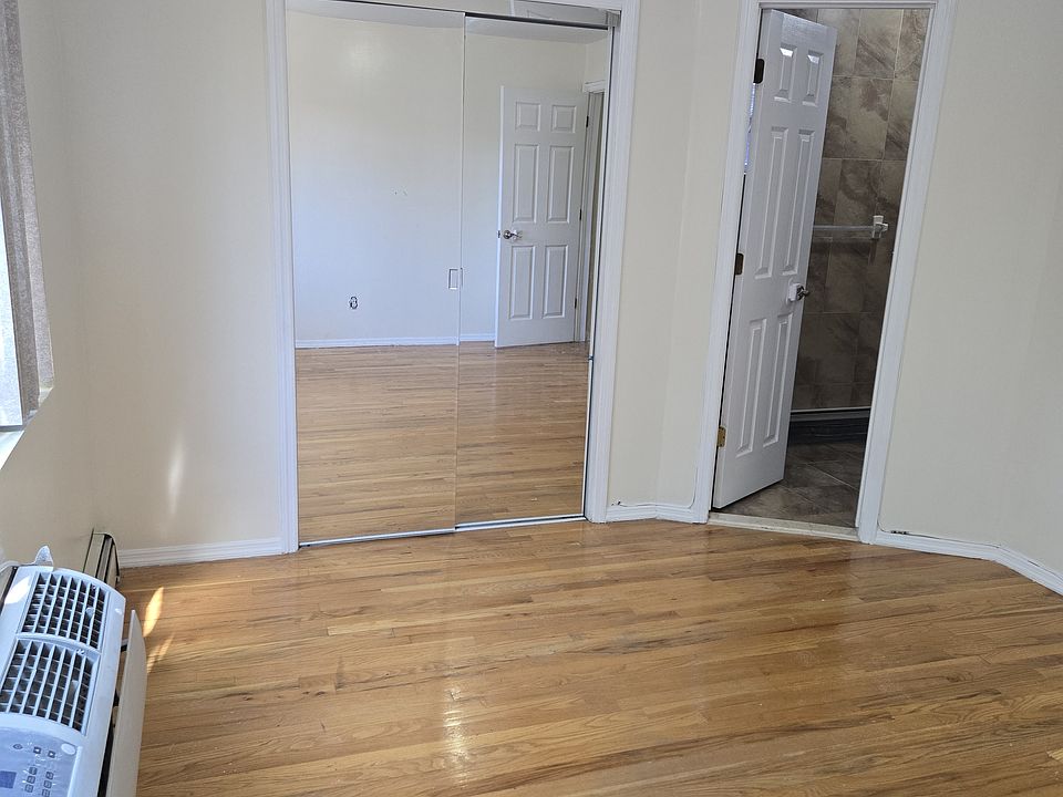 1st image of 1316 E 55th St #1