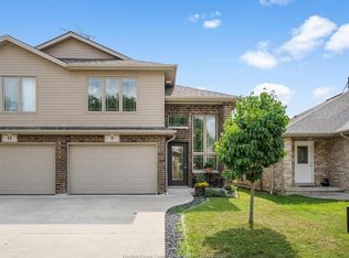 9 Shaw Dr, Amherstburg, ON N9V0B1