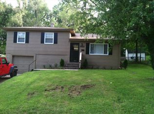 7921 NE 55th St, Kansas City, MO 64119