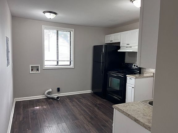 4th image of 1615 17th Ave N Unit D