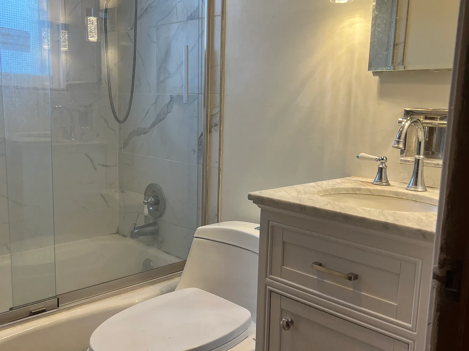 2 bed, 1100 sqft, $1,550 — Photo 4
