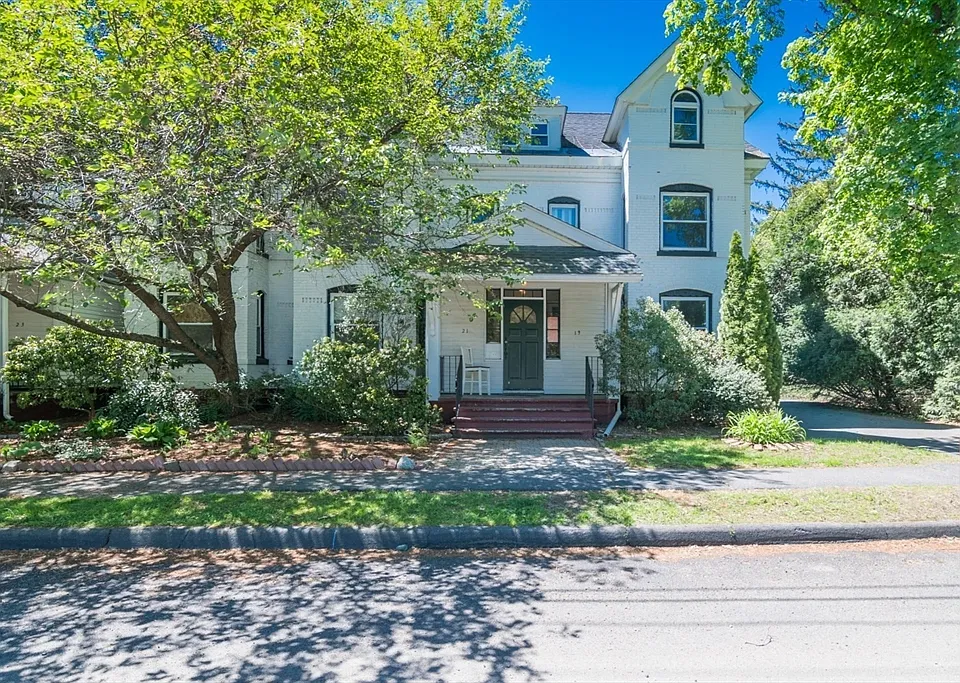 21 Lyman Rd #B
