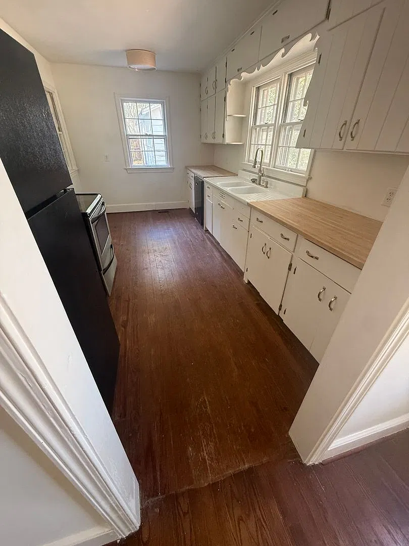 Charming 2 Bedroom Home for Rent 911 Mohawk Drive, Florence, SC! — Photo 3