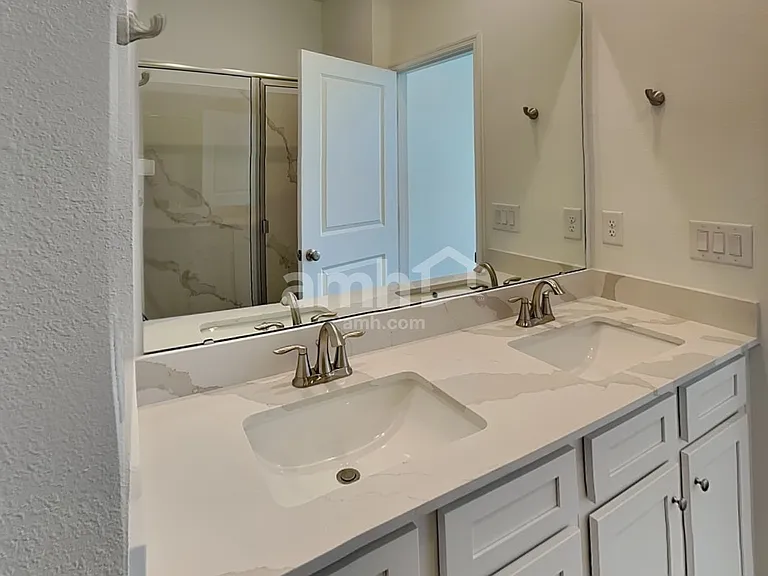 16438 Cheyanne Ct — Photo 9
