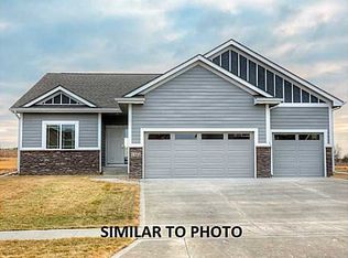 816 Balsam St, West Des Moines, IA 50266