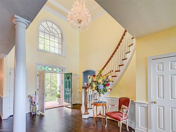 4th image of 1120 Caton Dr