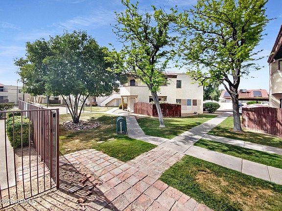 4th image of 16403 N 31st St #208