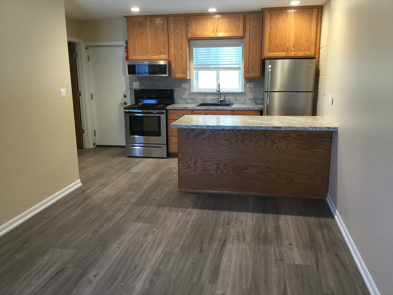 1 bed, 525 sqft, $1,300 — Photo 3