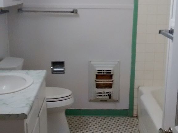 5th image of 1009 Vanderbilt St