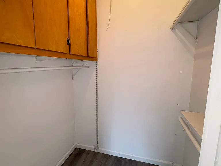 513 Emmett St #B11 — Photo 17