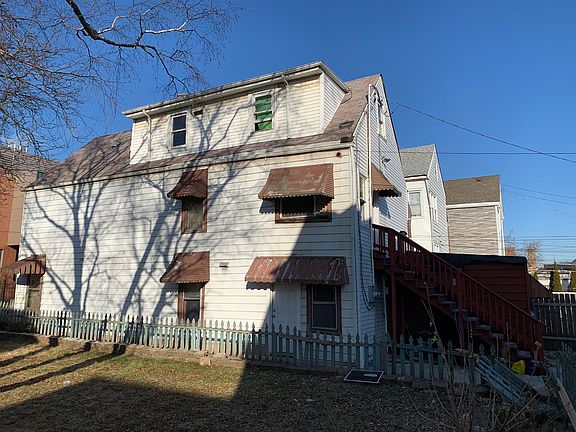 3rd image of 4731 S Hoyne Ave