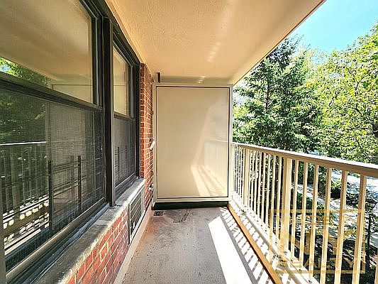 3rd image of 1625 Rockaway Pkwy APT 3H