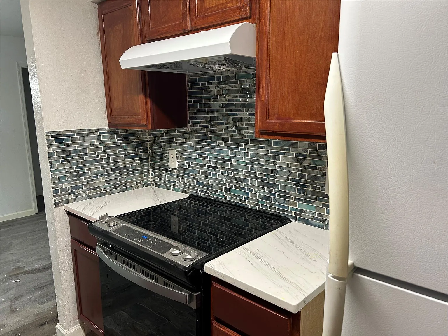 2 bed, 2.0 bath, 1068 sqft, $1,300 — Photo 4