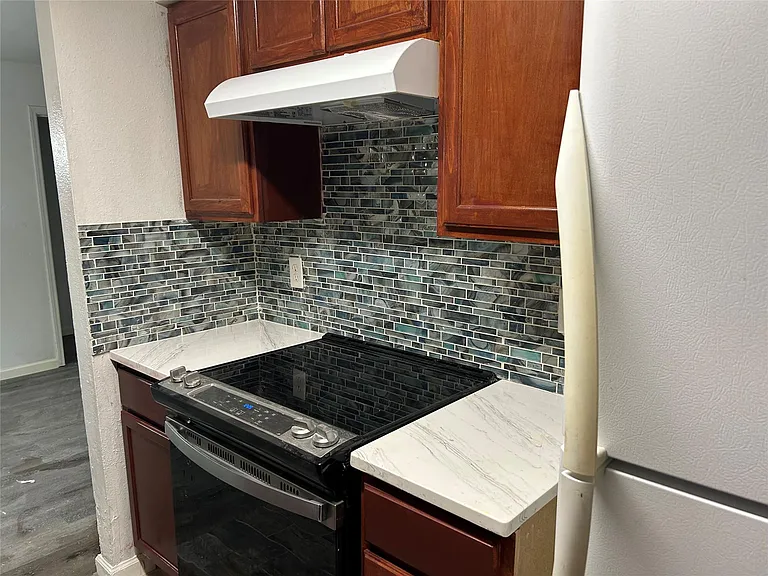 9700 Leawood Blvd #1407 — Photo 4