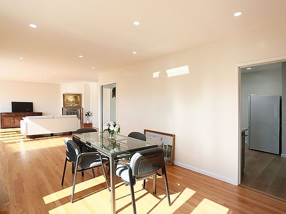 2nd image of 85 Anzavista Ave